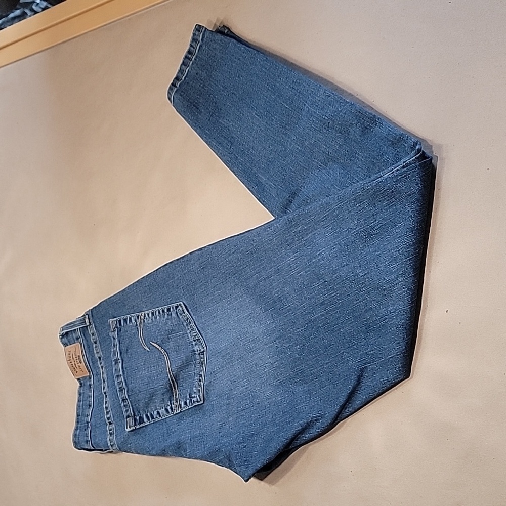 Levi's Size 10 Signature Mid-Rise Skinny Medium Wash Blue Denim Jeans, GUC